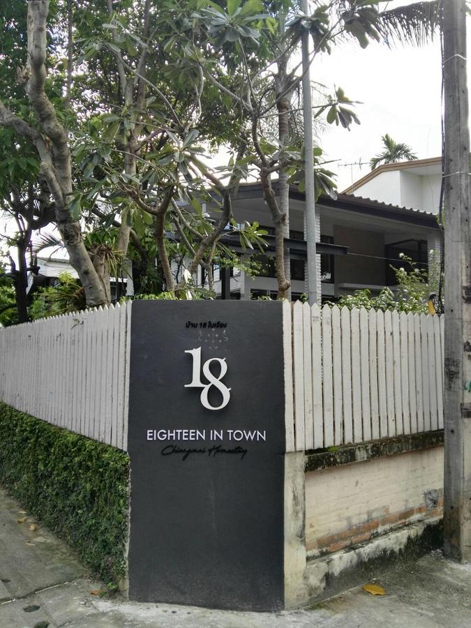 18 In Town Homestay Csiangmaj Kültér fotó